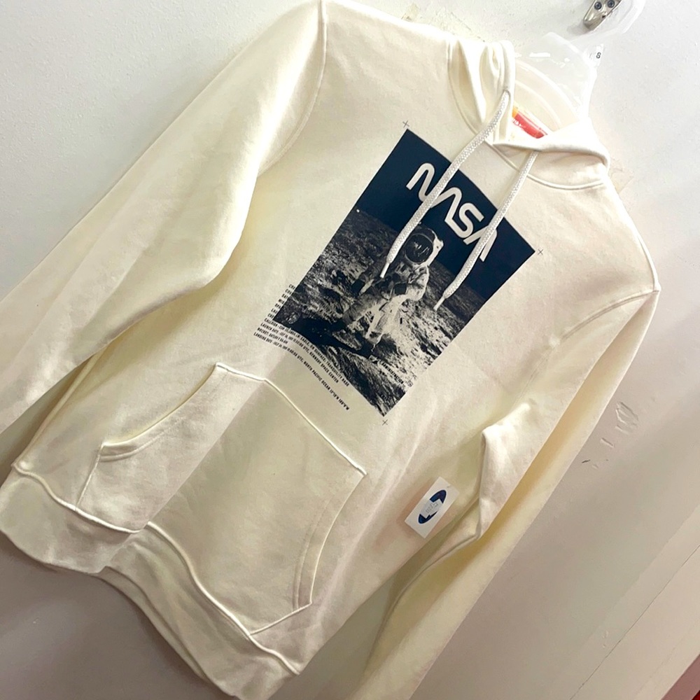 Old navy nasa graphic hoodie